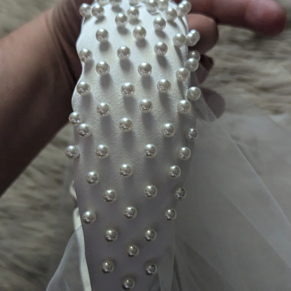NWT Lele Sadoughi Ivory Veil Headband